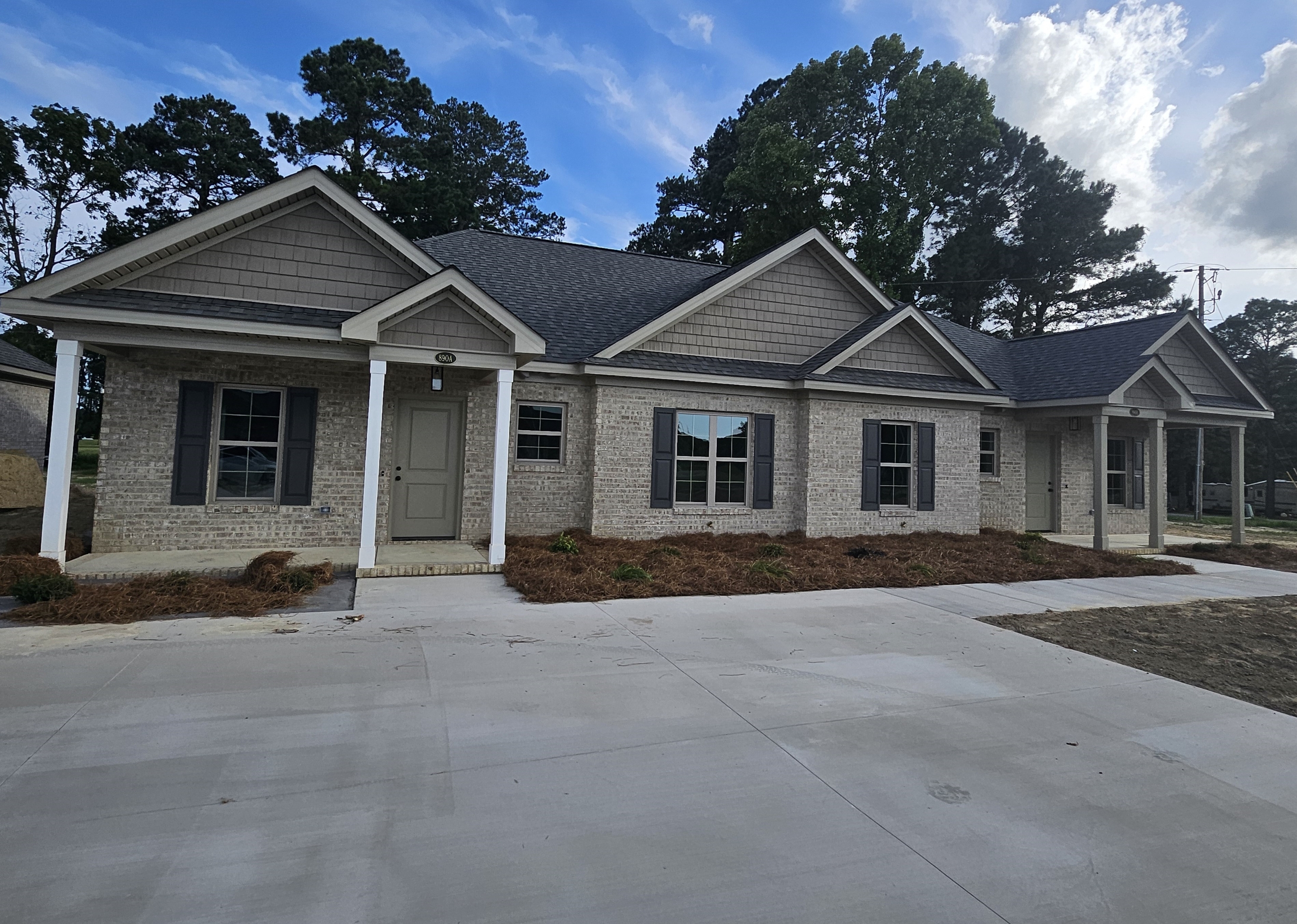 894 Forehand Rd Apt B